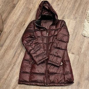 Womens Calvin Klein packable puffer jacket with detachable hood. Gently used.